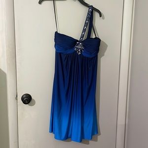 Ombré short one-shoulder strap cocktail dress